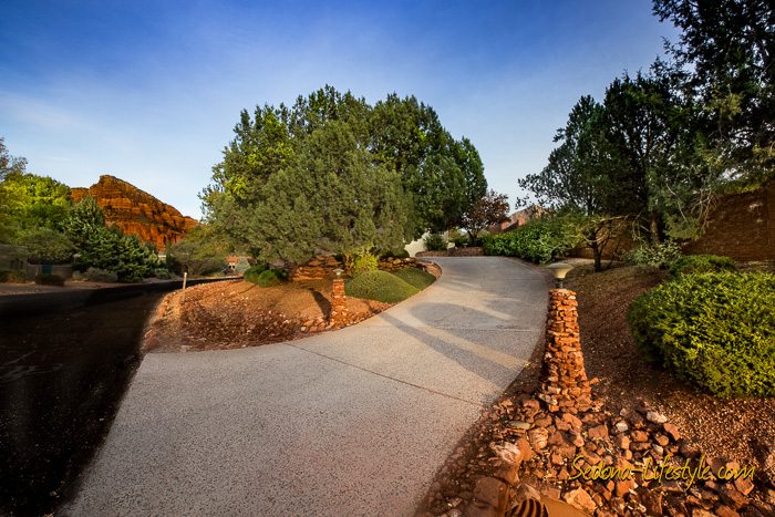 Indian Cliffs private driveway