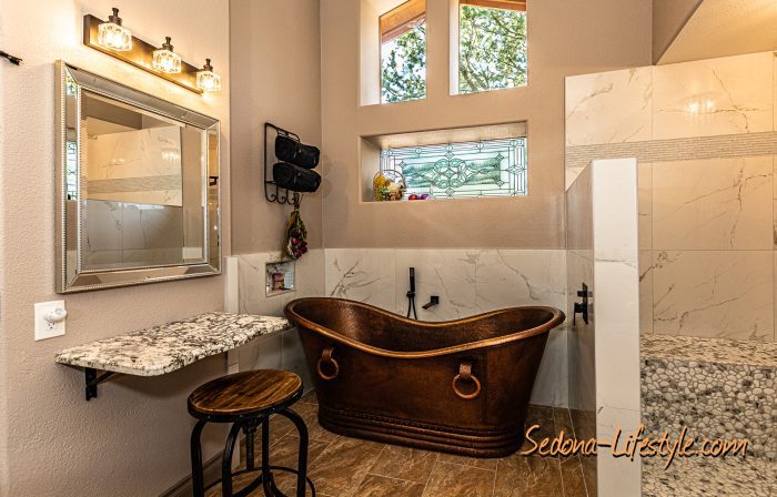 West Sedona STR Capable New Listing - call Sheri Sperry 928-274-7355 for details - 3 BD 2 BA