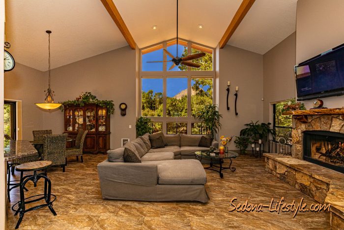 West Sedona STR Capable New Listing - call Sheri Sperry 928-274-7355 for details - 3 BD 2 BA