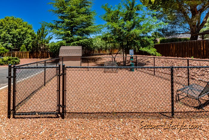 Sports Court and Dog Run! Affordable Oak Creek Villas Big Park Condo For Sale - STR Capable - Call Sheri for details 928.274.7355 - 120 E. Cortez Unit B-204 Sedona AZ