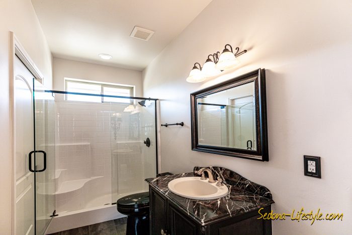 Guest Bath connects to Guest BD 2, at 2835 S. Quail Canyon Rd, Cottonwood AZ 86326 - For Sale - Call Sheri Sperry for all your real estate needs at 928.274.7355