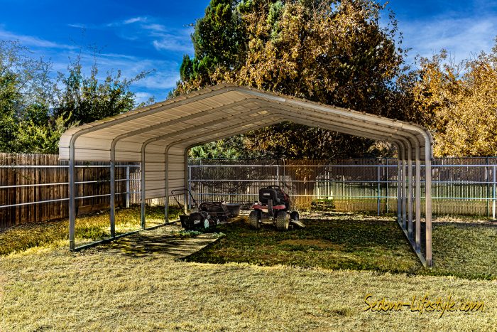 Covered Shelter for animals or utility vehicles etc. - Call Sheri Sperry @ 928.274.7355 for all your real estate needs.