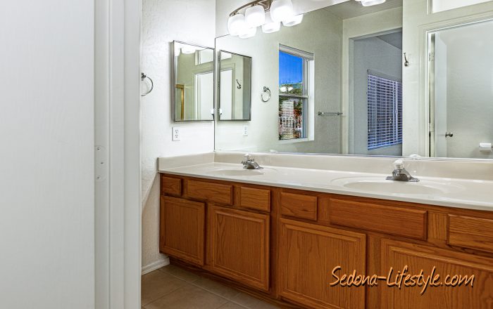 Primary ensuite - Call Sheri Sperry @ 928.274.7355 for more info