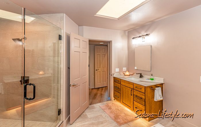 shared guest bathroom, For Sale, 15 Calle Del Jefes, Foothills South, Call Sheri Sperry 928.274.7355 for more info, shared guest bathroom, For Sale, 15 Calle Del Jefes, Foothills South, Call Sheri Sperry 928.274.7355 for more info,