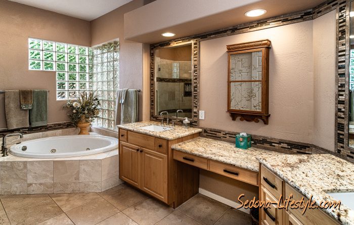 Oversize jetted tub and vanities. For Sale, Golf Course Home, Call Sheri Sperry at 928.274.7355 for more info