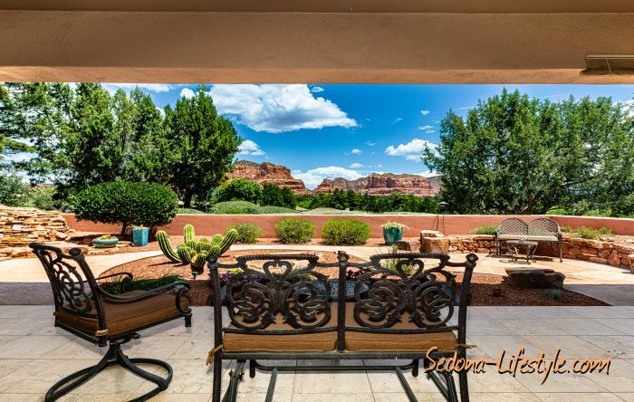 Castle Rock, Bell Rock, Courthouse, red rock views. Golf Course home for sale, call Sheri Sperry @ 928.274.7355