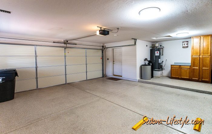 For Sale, Golf Course Home with large oversize 2 car garage, with EV charging station, lots of storage,Call Sheri Sperry at 928.274.7355 for more info