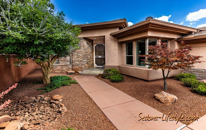 Golf course property for sale. 205 E Bighorn Ct, Sedona AZ 86351. Call Sheri Sperry at 928.274.7355