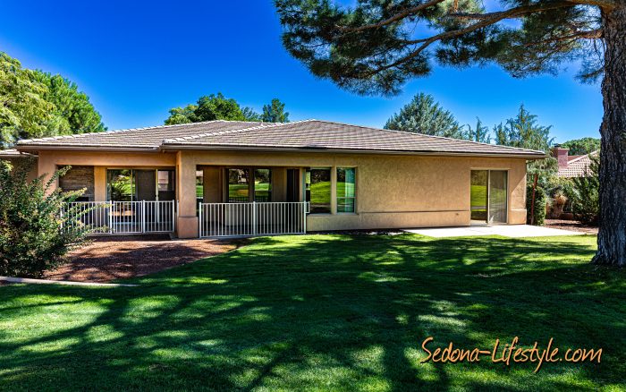 Backyard borders 17th green - Call Sheri Sperry at 928.274.7355 for details