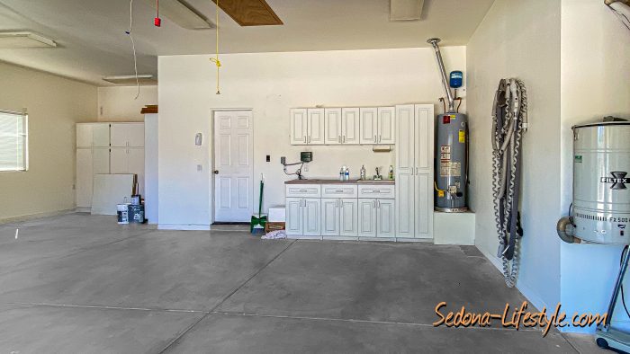 Garage workbench - Call Sheri Sperry at 928.274.7355 for details