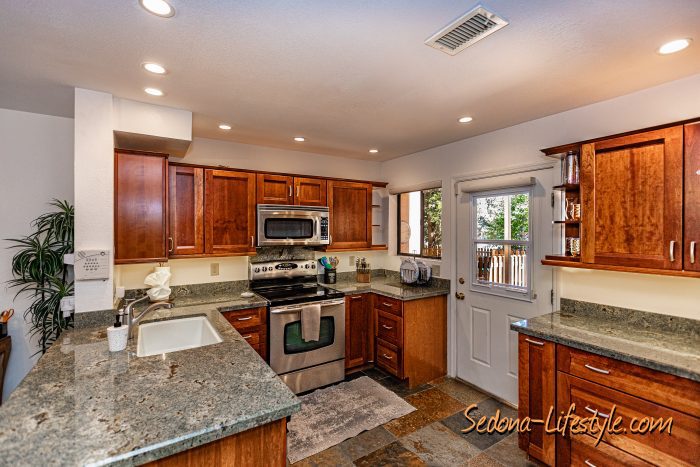 For Sale - 155 S Canyon Diablo #6, Village of Oak Creek - Call Sheri Sperry Coldwell Banker Realty at 928.274.7355 for more info. Great Room