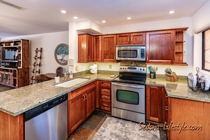 For Sale - 155 S Canyon Diablo #6, Village of Oak Creek - Call Sheri Sperry Coldwell Banker Realty at 928.274.7355 for more info. Great Room
