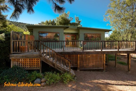 Adorable West Sedona Cottage For Sale