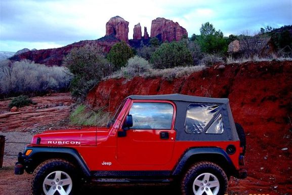 4 Reasons To Take A Sedona Jeep Tour This Fall!