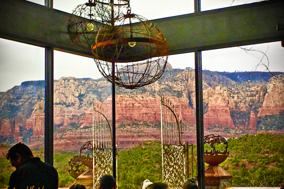 Sedona’s Mariposa Restaurant – One of America’s Most Scenic – See Why!
