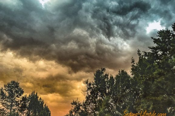 See How Monsoon 2018 has affected Sedona In July with Phoenix Comparison